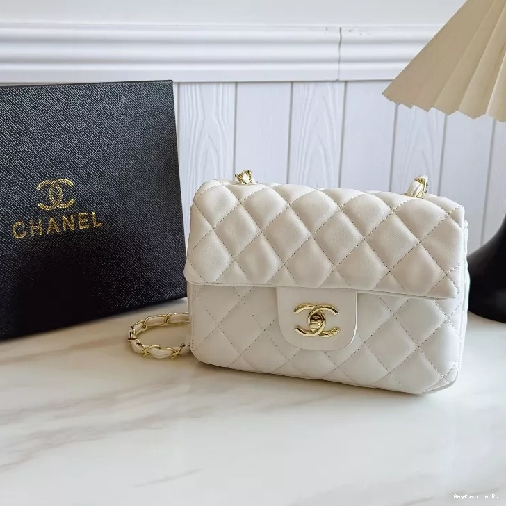 212 For DailyWear Chanel Bags Messenger Women 1001